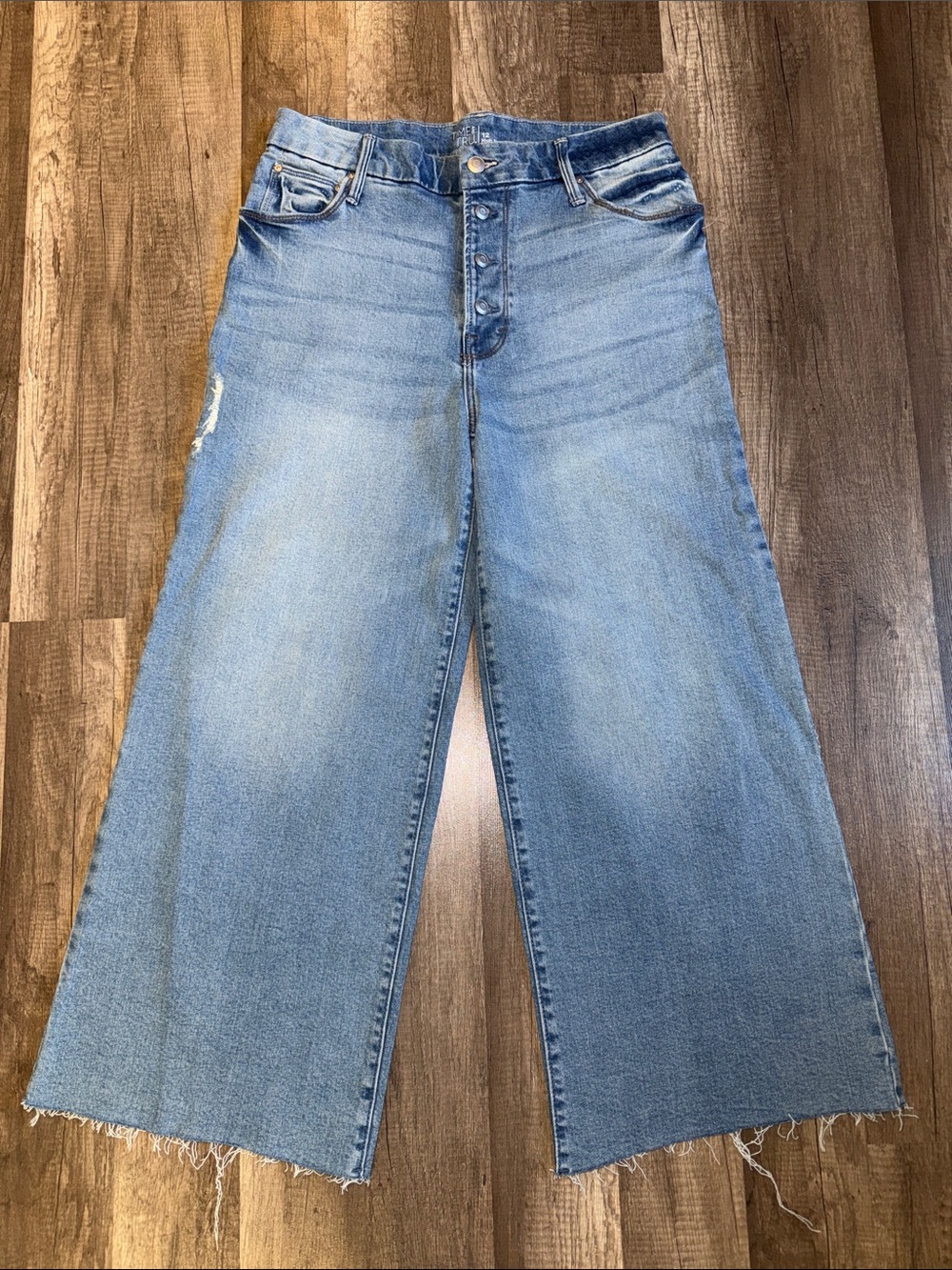 Time and Tru Faded Light Blue High-Rise Wide-Leg Crop Jeans - 12